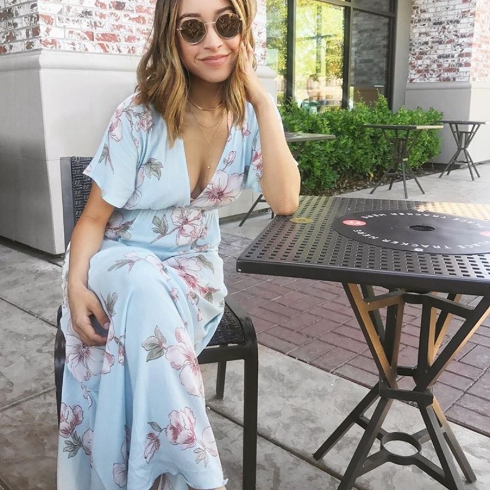 Forever 21 maxi dress 👗🌸